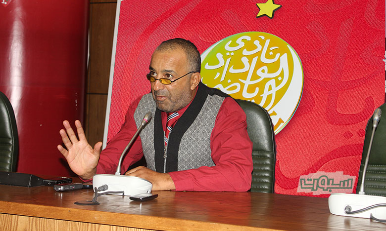 السكتيوي يحسم في تفاصيل عقده مع الوداد