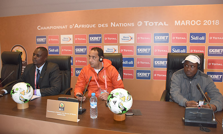 مدرب نيجيريا يتوعد المنتخب المغربي قبل النهائي