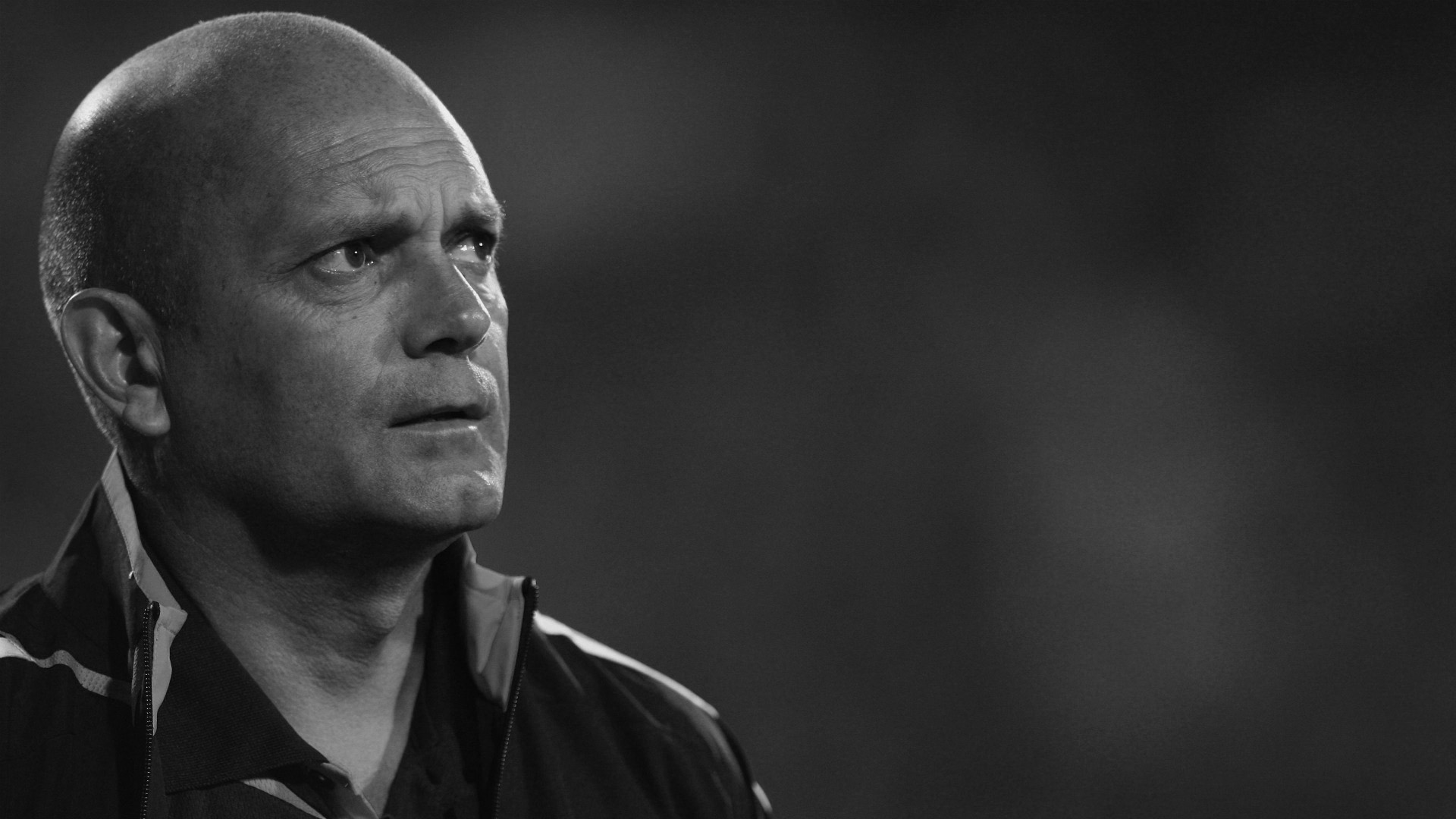 وفاة القائد السابق لمنتخب إنجلترا 
