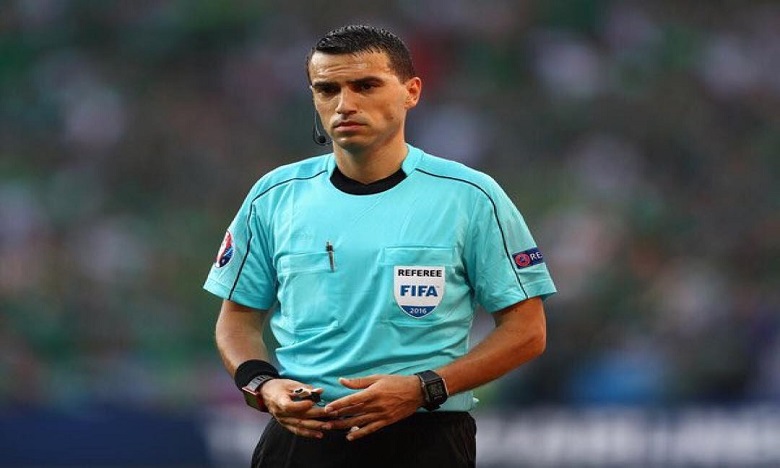 حكم روماني لمباراة برشلونة والانتر