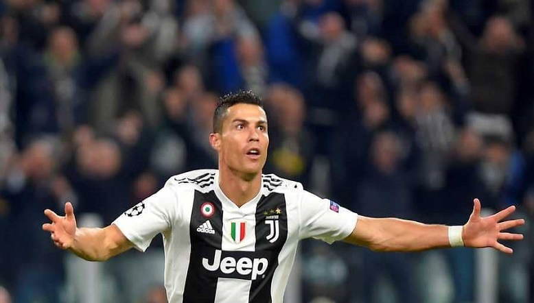 المدير الرياضي لجوفنتوس يكشف كواليس صفقة رونالدو