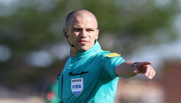 الجنوب إفريقي غوميز مرشح لإدارة نهائي "كان 2019"