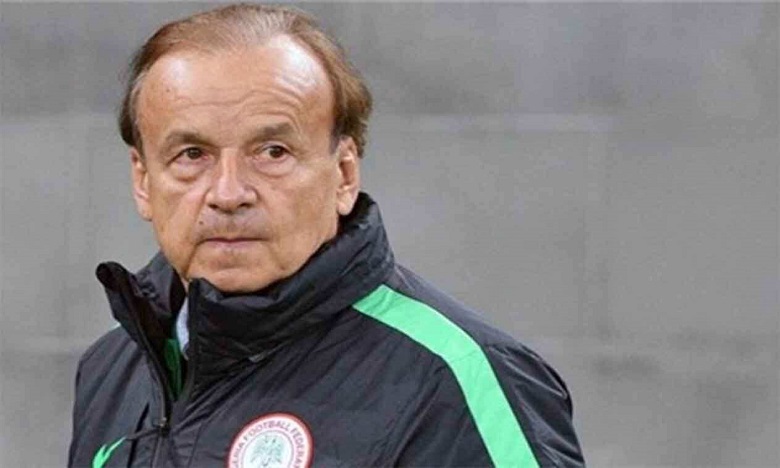 مدرب نيجيريا: الجزائر ستواجه صعوبات أمام السنغال 