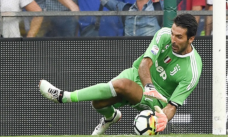 مدرب جوفنتوس يتخلى عن بوفون 