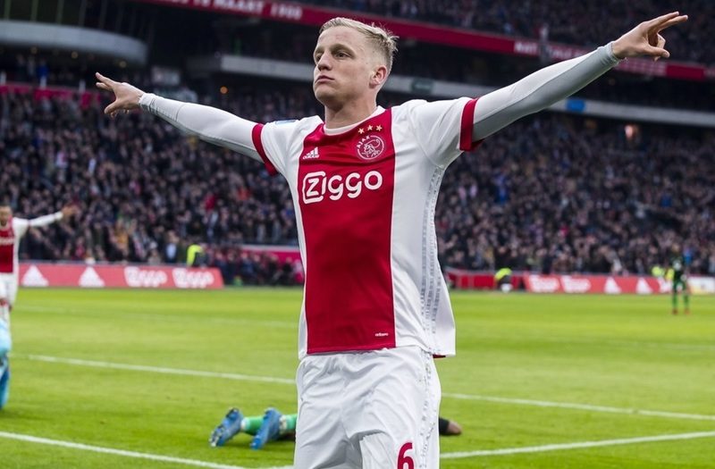 ريال مدريد يسعى لإنهاء صفقة دي بيك