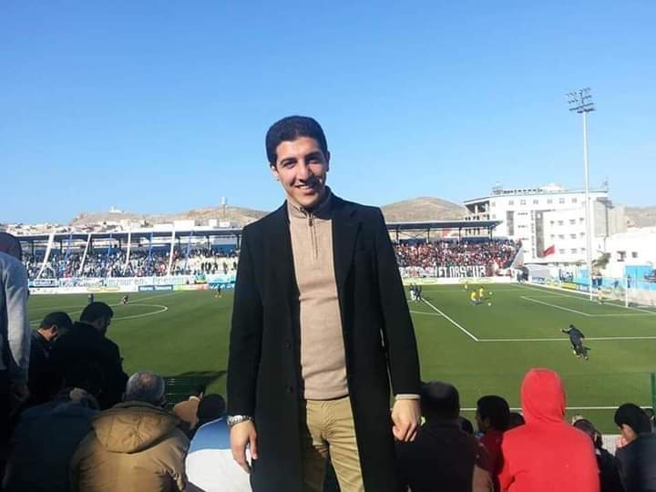 الجيش يعزز ملف احتجاجه بصور للتمسماني بثوب مشجع