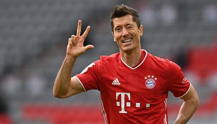 ليفاندوفسكي يكشف موقفه من الاعتزال