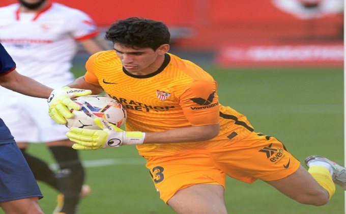 بونو يعود لصفوف اشبيلية