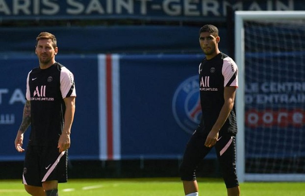 بوكتينيو يخرج ميسي ويعوضه بحكيمي 