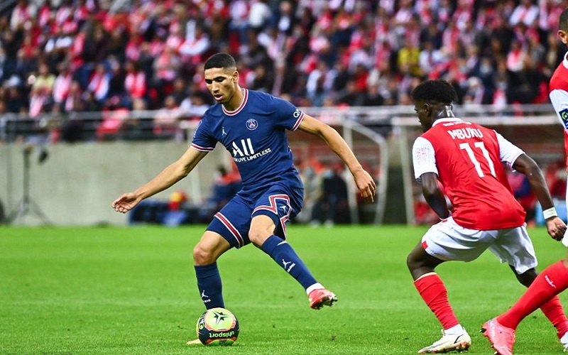 حكيمي سابع أفضل لاعب في العالم 