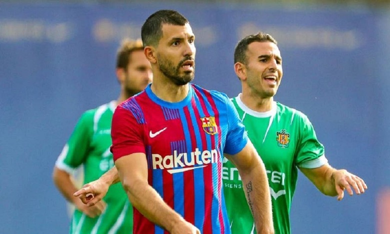 أغويرو يشارك في مباراة ودية مع برشلونة