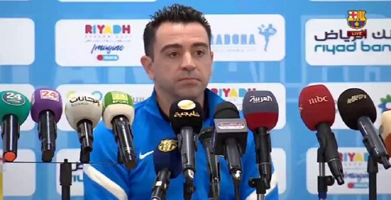 تشافي يعلق على مواجهة نابولي في الدوري الأوروبي