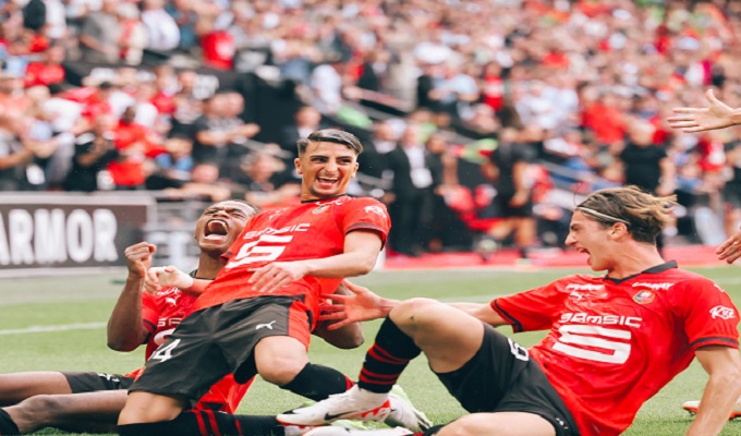 المغربي إبراهيم صلاح يحافظ على صدارة هدافي رين