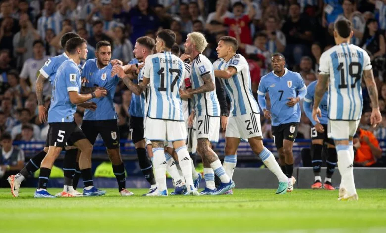 ميسي يعلق على شجار لاعبي الأرجنتين والأوروغواي
