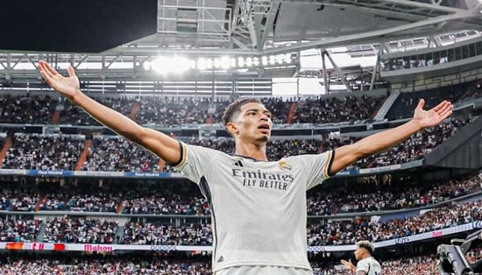 متخطيا رونالدو.. بيلينغهام يكتب التاريخ بقميص ريال مدريد