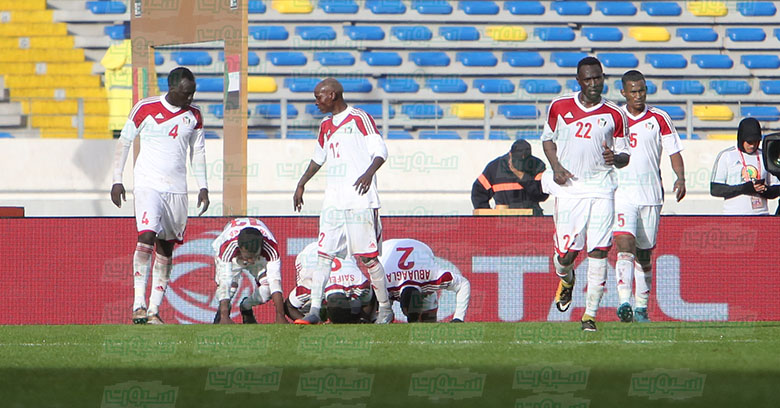 المنتخب السوداني يتجاوز غينيا بهدفين (ت:هشام الصديق)